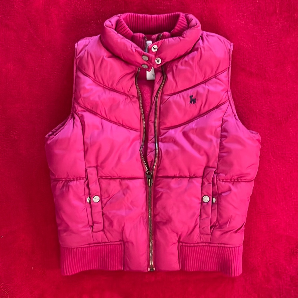 Kids Old Navy vest. Size Large